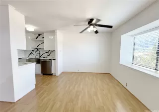 Photo #3: 202523265 Listing 