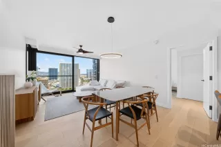 Photo #2: 202523280 Listing 