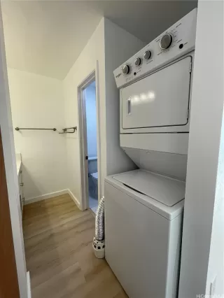 Photo #5: 202523282 Listing 