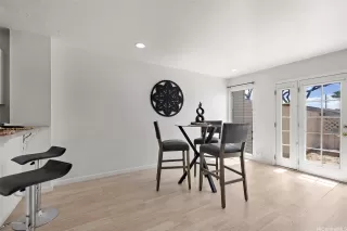 Photo #3: 202523307 Listing 