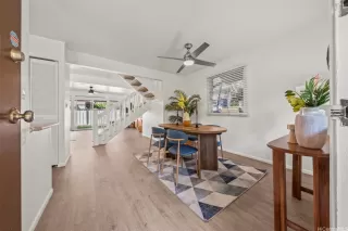 Browse active condo listings in NOB HILL