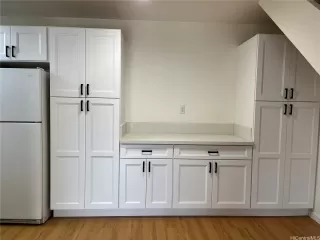 Photo #4: 202523321 Listing