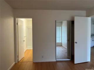 Photo #6: 202523321 Listing