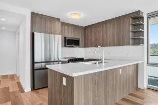 Photo #2: 202523342 Listing 