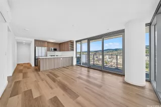 Photo #3: 202523342 Listing 