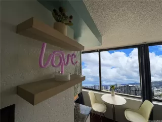 Photo #6: 202523372 Listing 