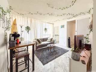 Photo #2: 202523375 Listing 