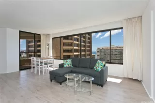 Photo #2: 202523399 Listing 