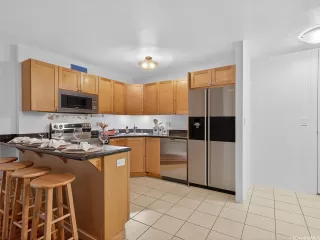 Photo #6: 202523407 Listing 