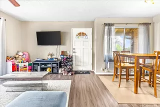 Photo #3: 202523408 Listing 