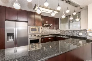 Photo #3: 202523410 Listing 