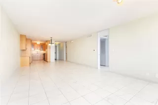 Photo #5: 202523416 Listing 