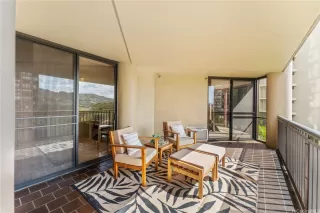 Photo #6: 202523432 Listing