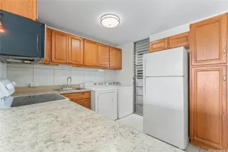 Photo #2: 202523449 Listing 