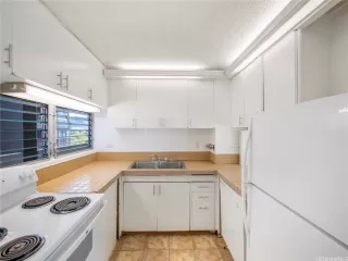 Photo #2: 202523456 Listing 