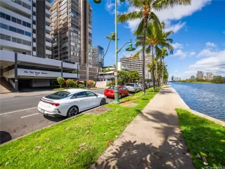 Photo #5: 202523456 Listing 