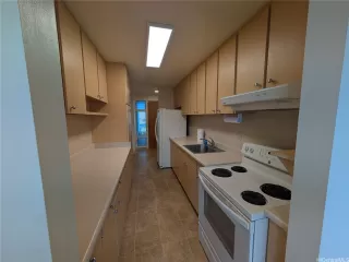 Photo #2: 202523473 Listing 