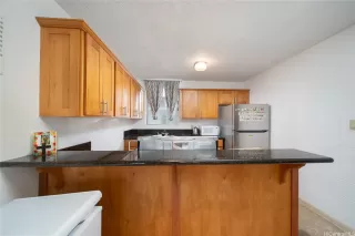 Photo #5: 202523474 Listing 