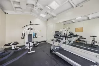 Photo #5: 202523475 Listing 