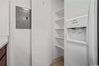 Photo #6: 202523486 Listing 