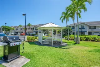 Photo #2: 202523489 Listing 