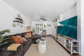 Photo #3: 202523518 Listing