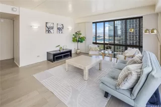 Photo #6: 202523527 Listing 