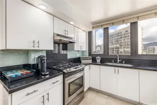 Photo #6: 202523529 Listing 