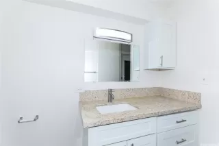 Photo #6: 202523536 Listing