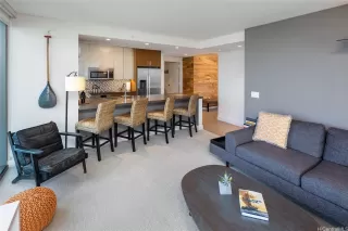 Photo #4: 202523575 Listing 