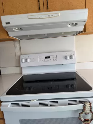 Photo #4: 202523591 Listing 