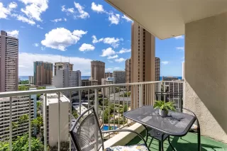 Photo #4: 202523592 Listing 