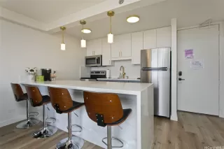 Photo #4: 202523604 Listing 