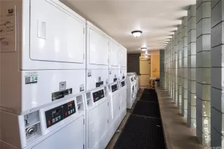 Photo #6: 202523609 Listing 