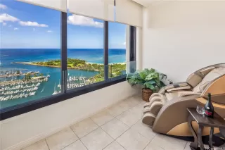 Photo #4: 202523625 Listing