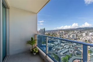 Photo #5: 202523642 Listing 