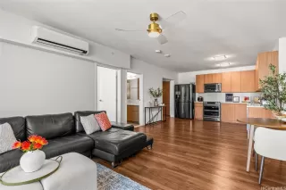 Photo #6: 202523642 Listing 