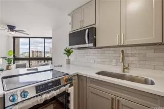 Photo #6: 202523652 Listing 