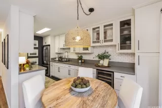 Photo #4: 202523655 Listing 