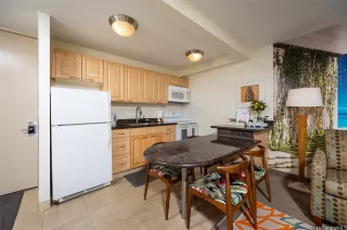 Photo #3: 202523660 Listing 