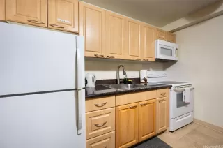 Photo #5: 202523660 Listing 