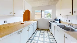 Photo #2: 202523686 Listing 
