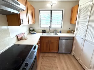 Photo #2: 202523694 Listing 