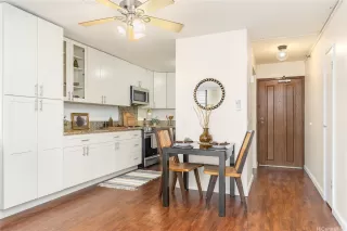 Photo #4: 202523700 Listing 