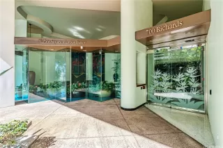 Photo #4: 202523714 Listing 