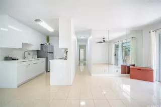 Photo #3: 202523722 Listing 