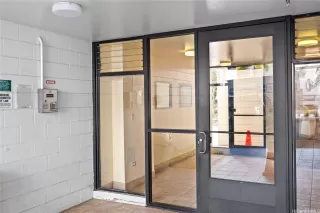 Photo #3: 202523732 Listing 