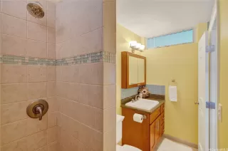 Photo #6: 202523776 Listing 