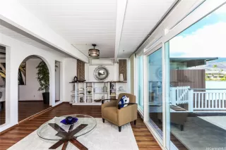 Photo #3: 202523788 Listing