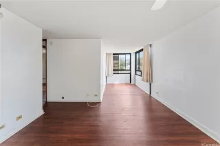Photo #4: 202523790 Listing 